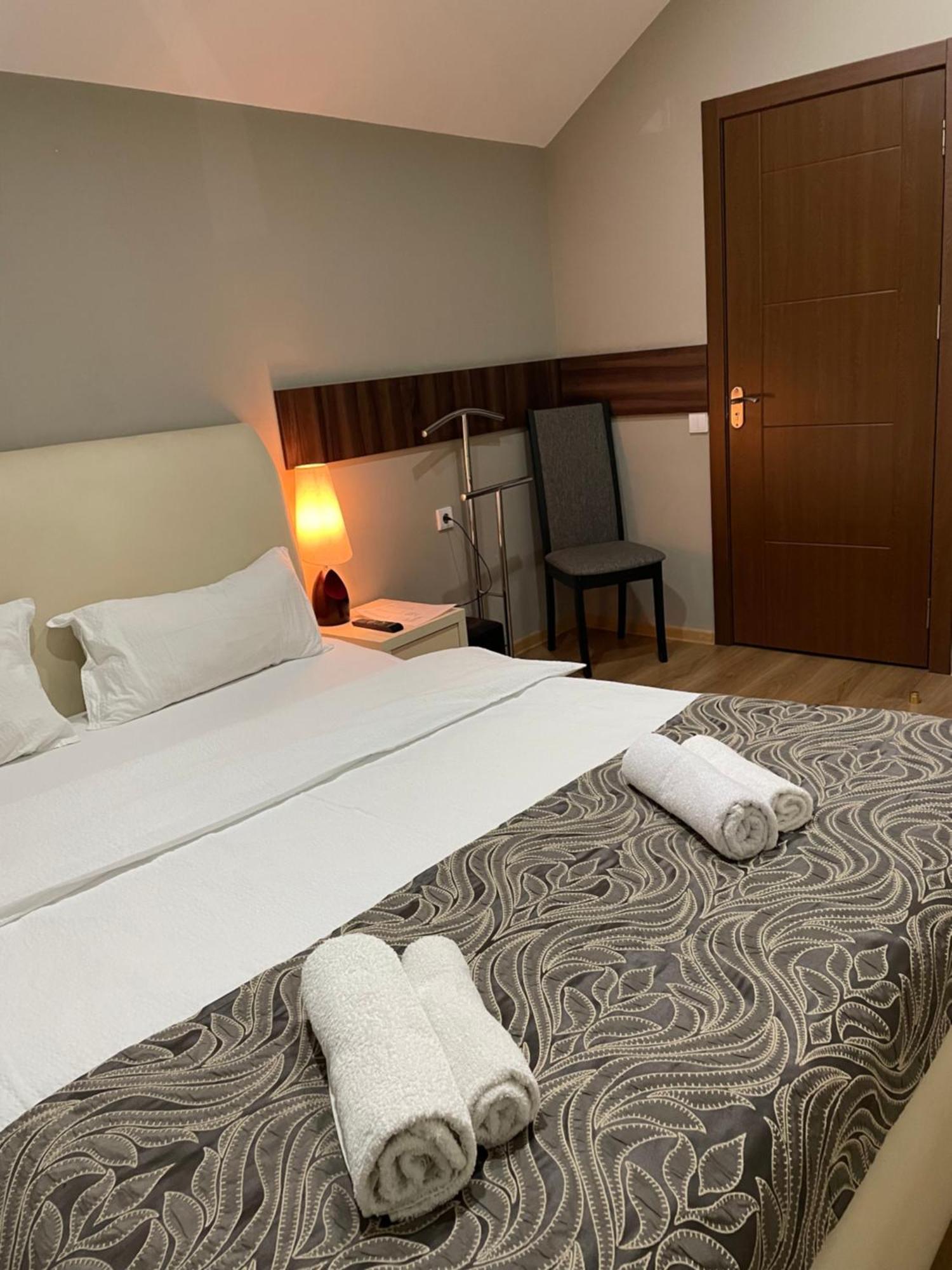 New Hotel Tbilisi Eksteriør billede