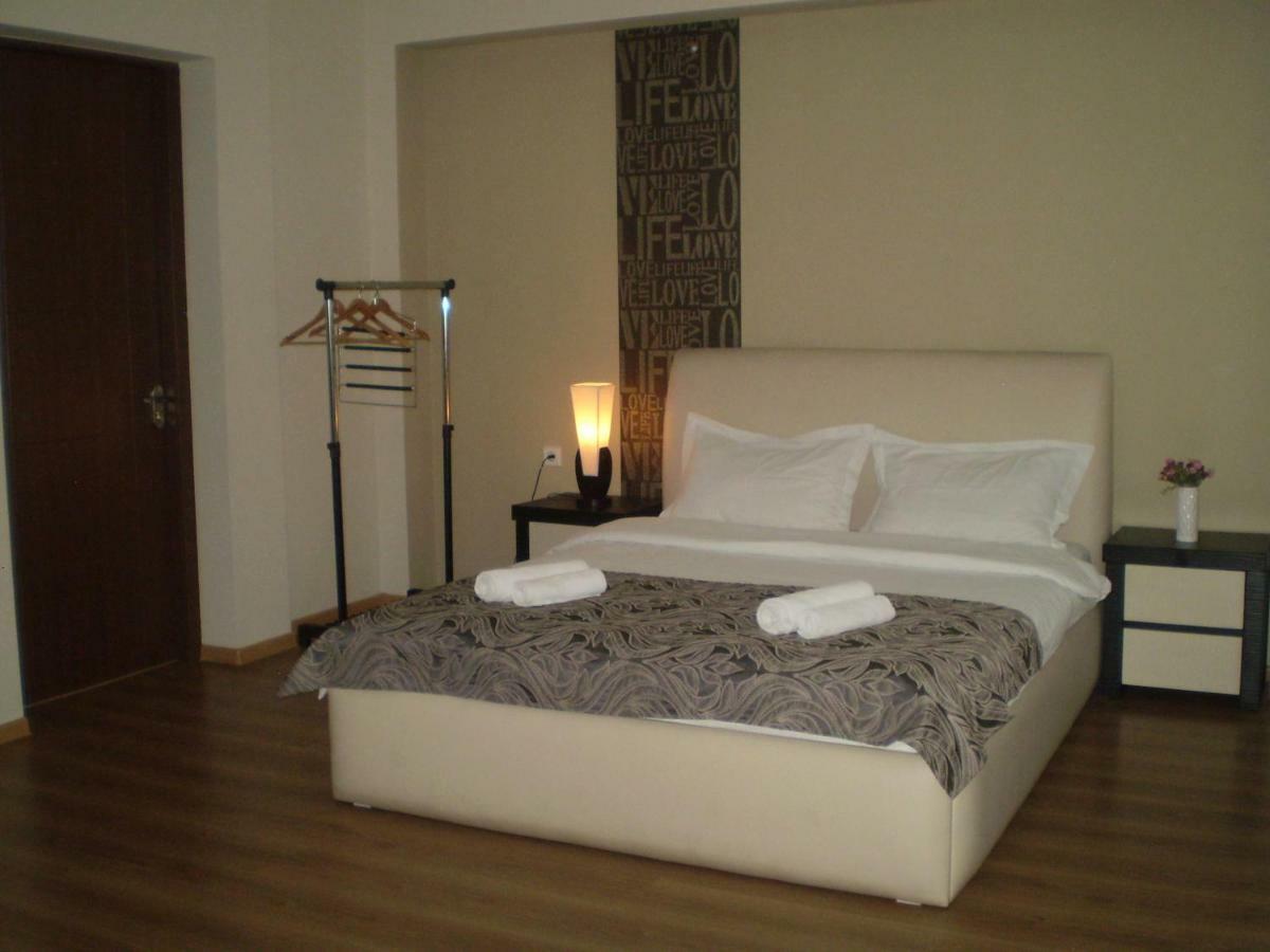 New Hotel Tbilisi Eksteriør billede